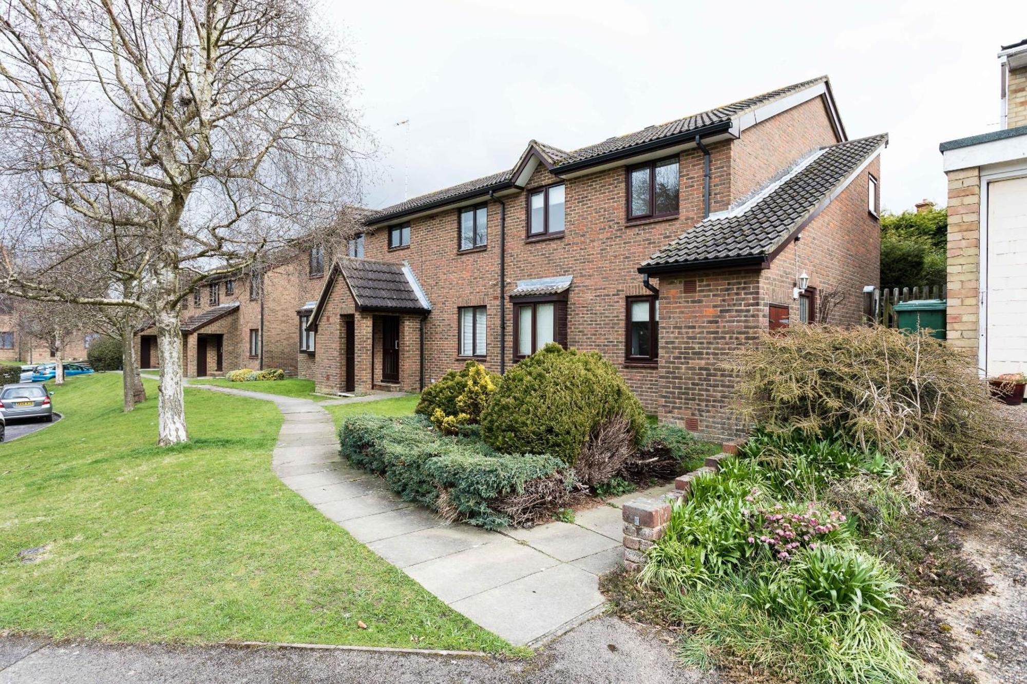 Park View- 2 Bed Apartment Close To East Surrey Hospital Salfords Luaran gambar
